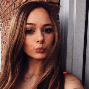 Meet your Posher, Janelle